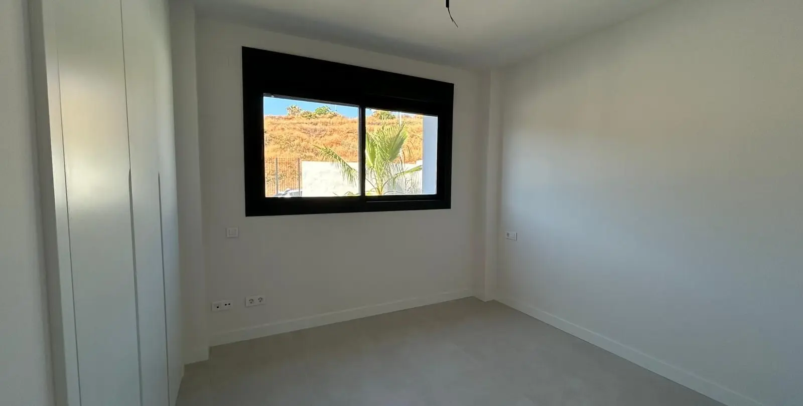 Sale of middle floor apartment in Selwo 14