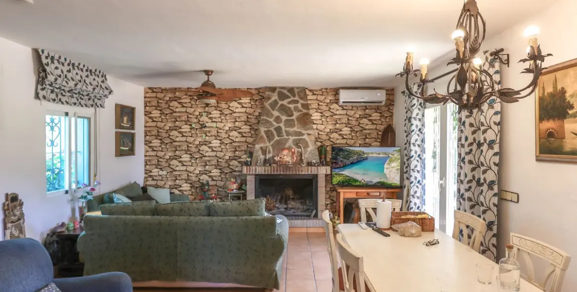 Sale of farm in Monda 3