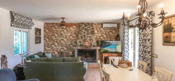 Продажа фермы в Monda 2