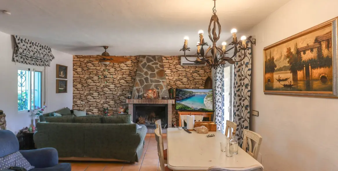 Sale of farm in Monda 9