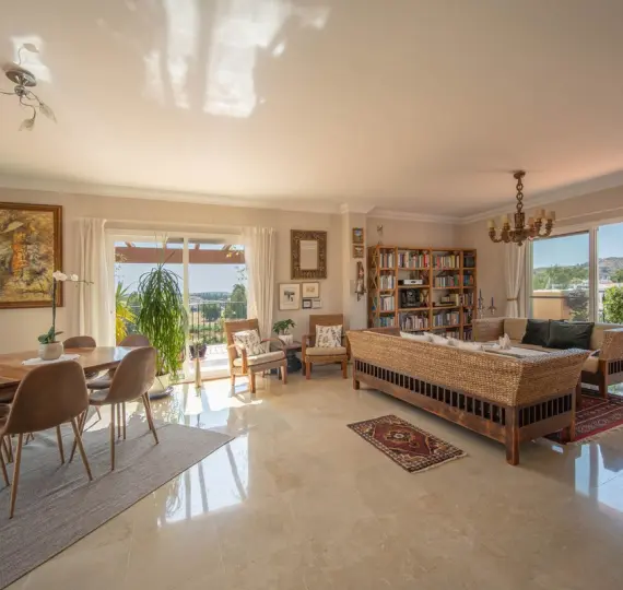 Sale of penthouse in La Cala Hills
