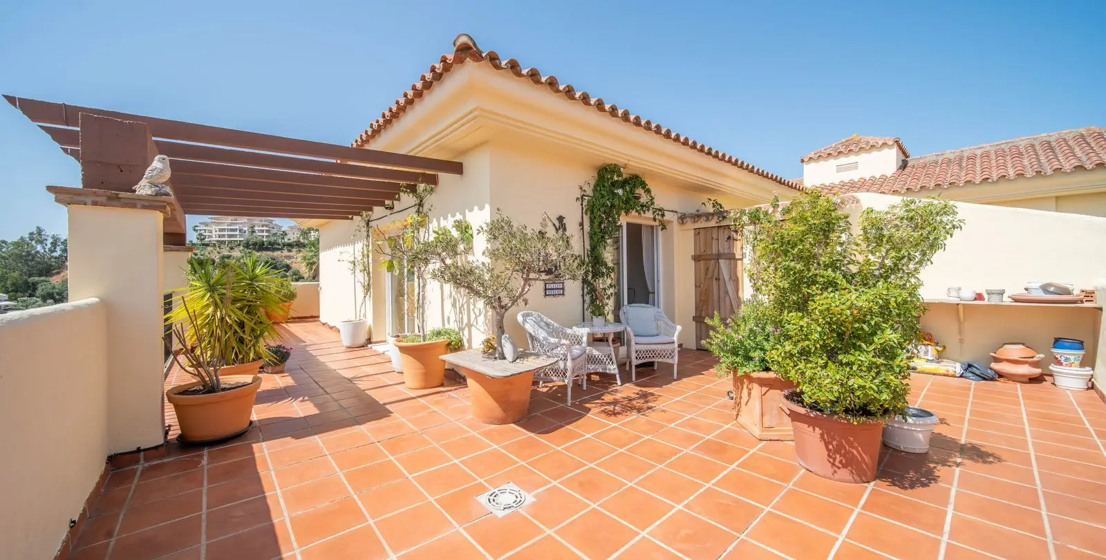 Sale of penthouse in La Cala Hills 2