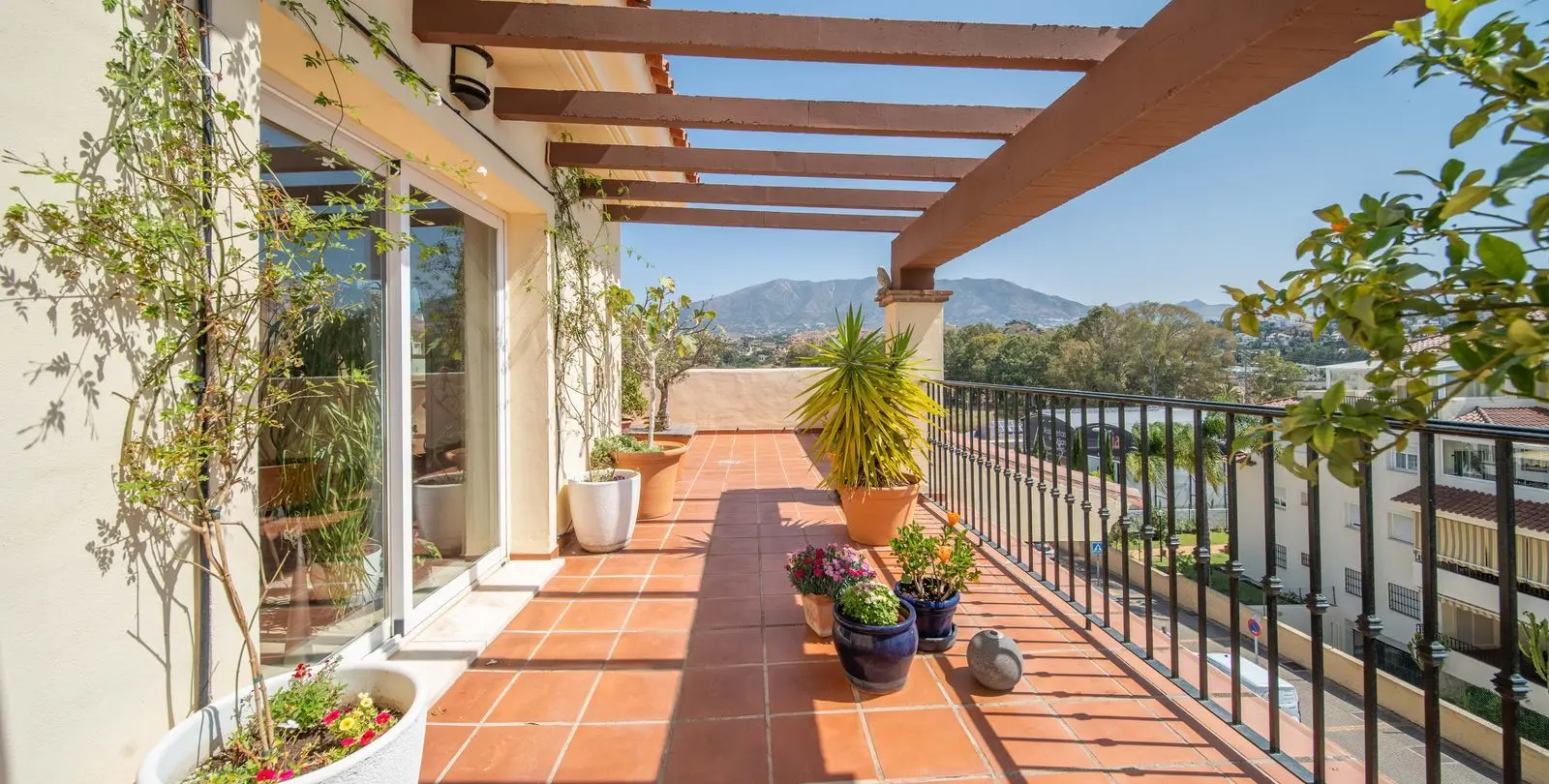 Sale of penthouse in La Cala Hills 4