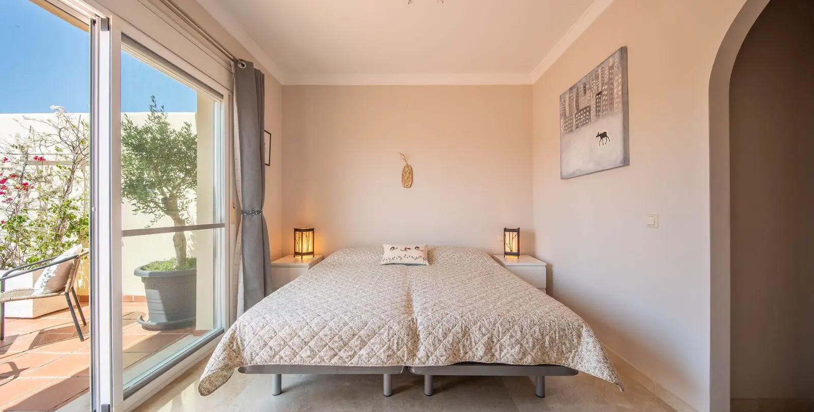 Sale of penthouse in La Cala Hills 10