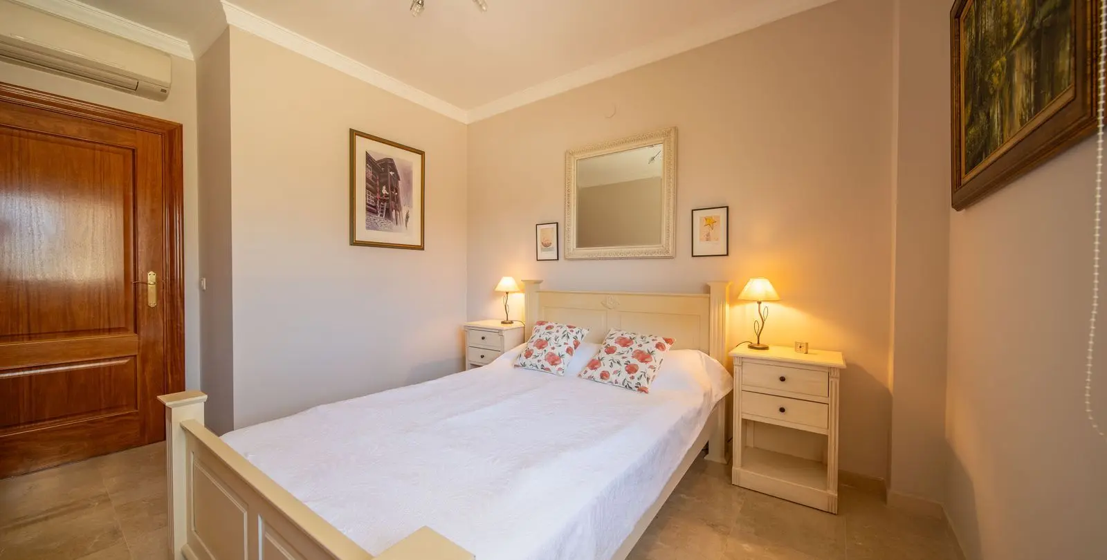 Sale of penthouse in La Cala Hills 12