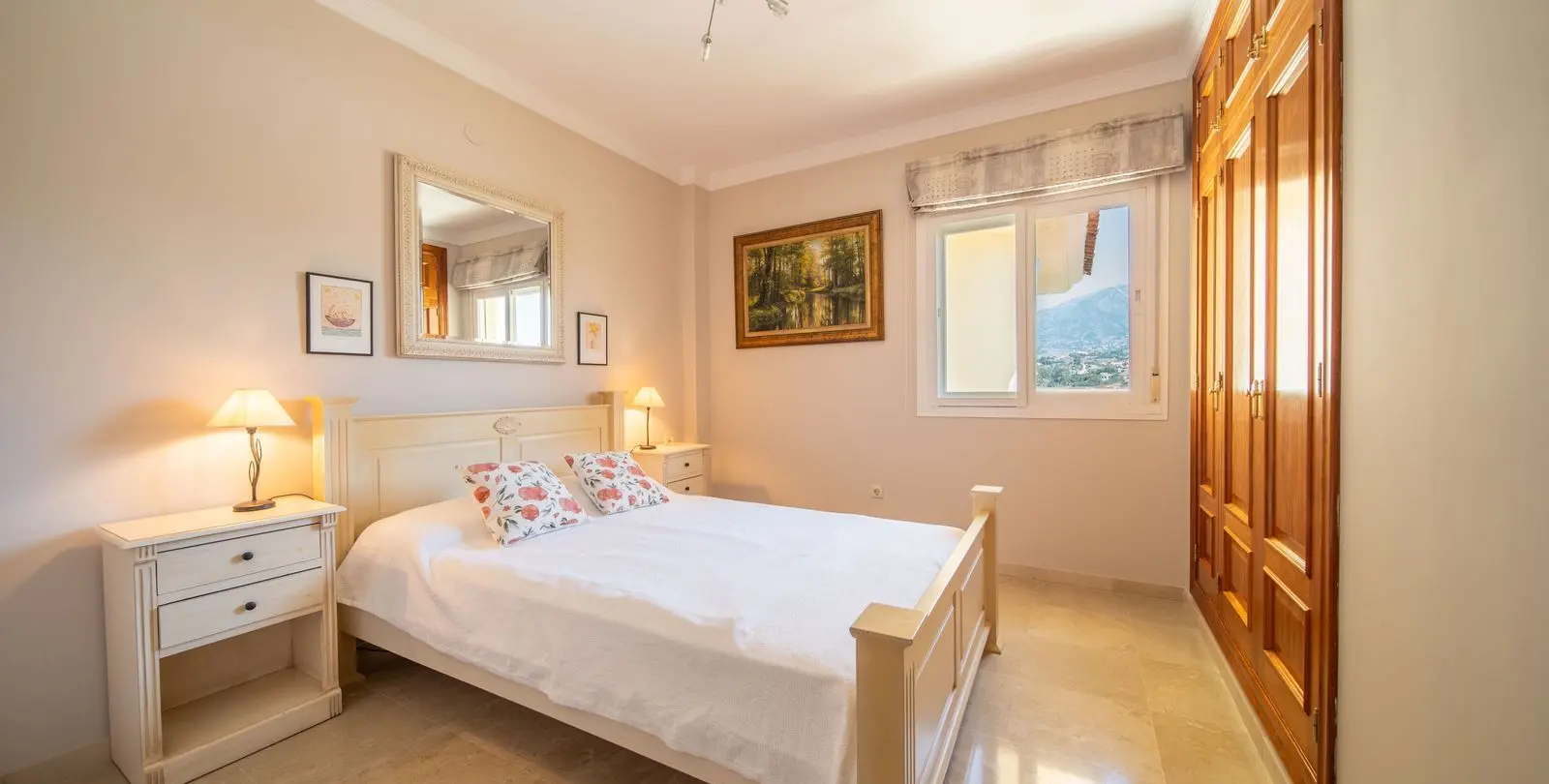 Sale of penthouse in La Cala Hills 13