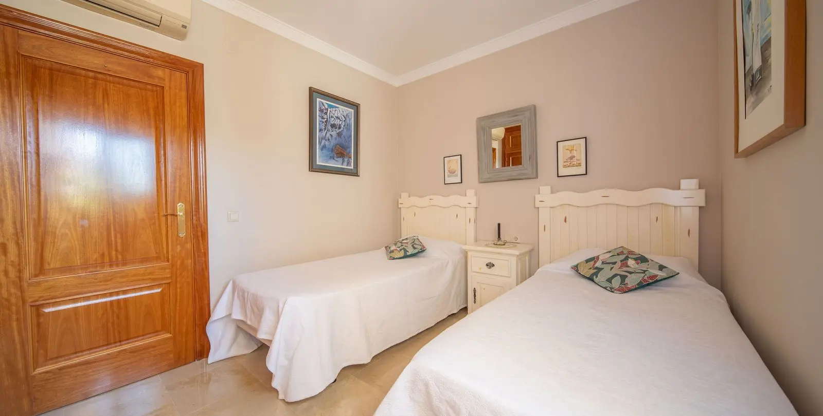 Sale of penthouse in La Cala Hills 15