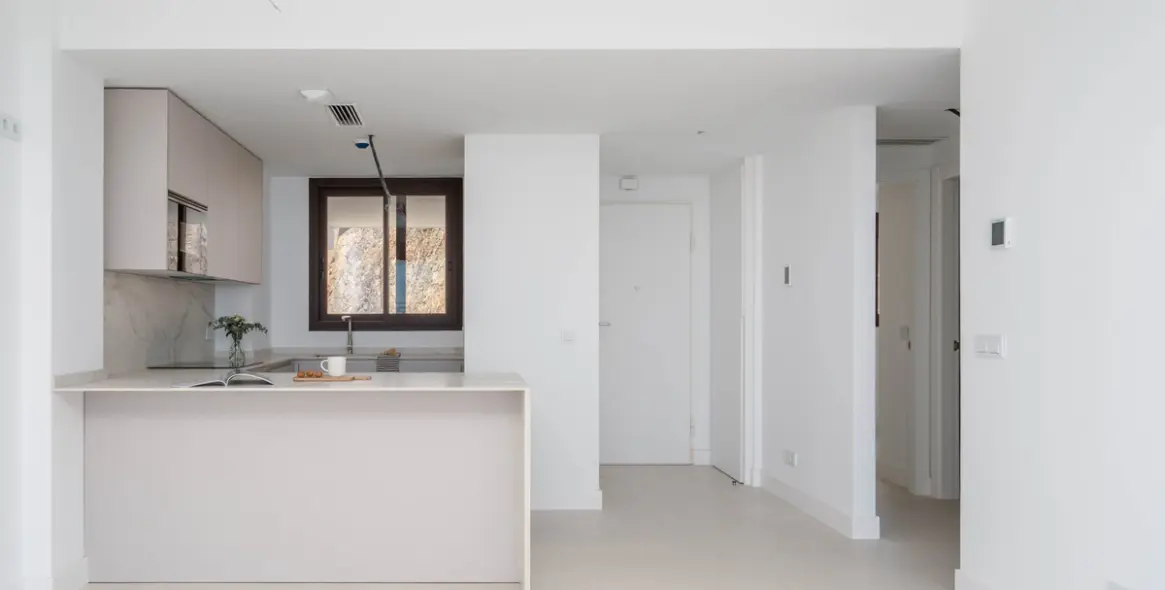 Sale of middle floor apartment in Fuengirola 5