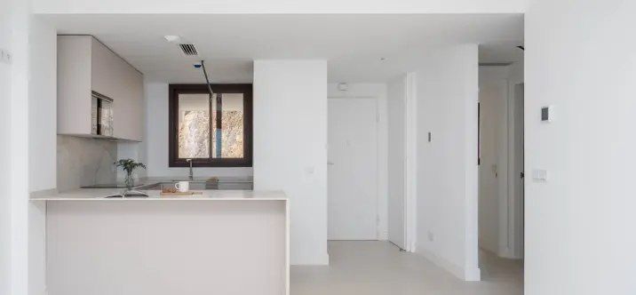 Sale of middle floor apartment in Fuengirola 4