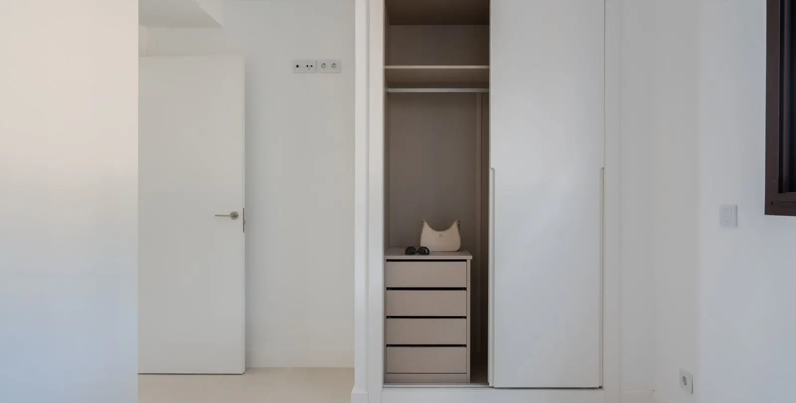 Venta de apartamento en planta media en Fuengirola 5