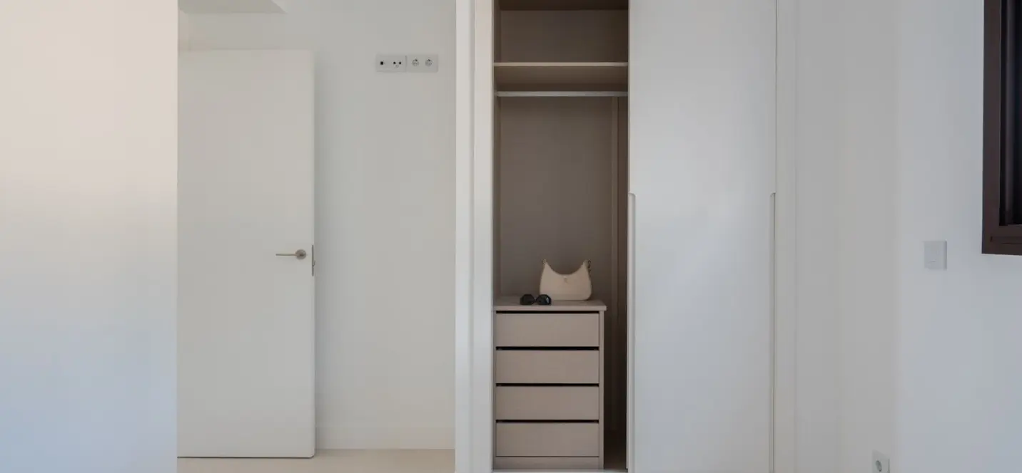 Venta de apartamento en planta media en Fuengirola 4