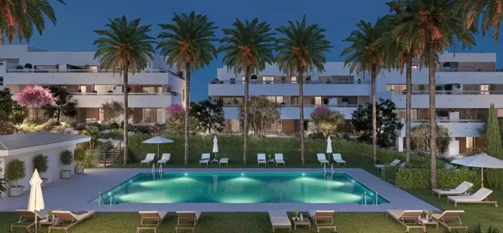 Sale of middle floor apartment in Estepona 1