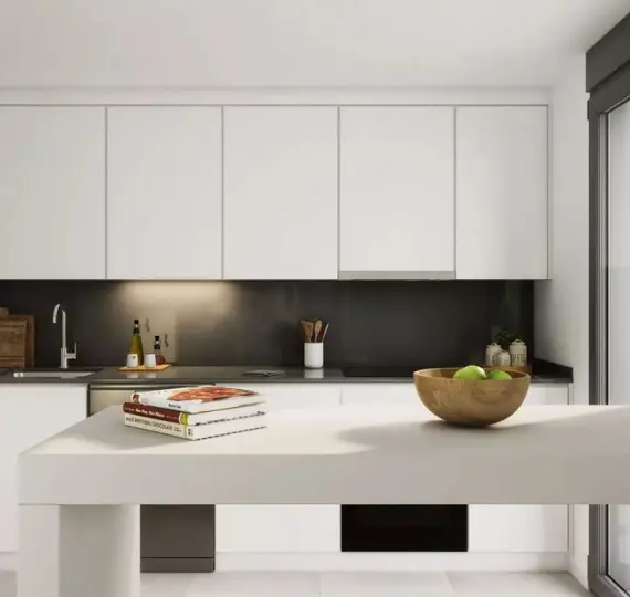 Sale of middle floor apartment in Estepona