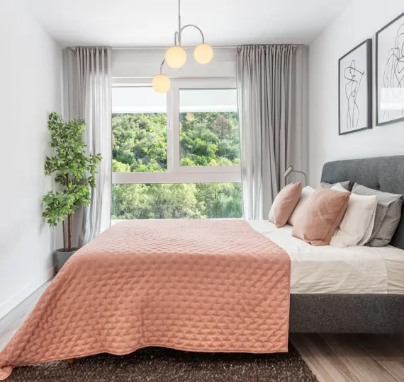 Sale of middle floor apartment in Benahavís