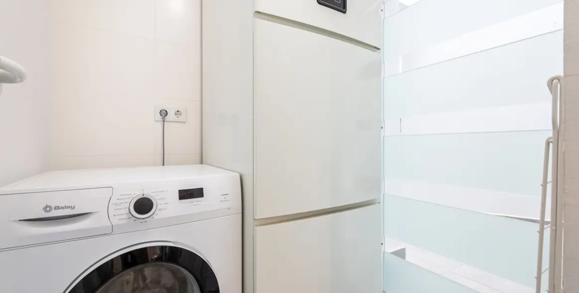 Sale of middle floor apartment in Benahavís 21