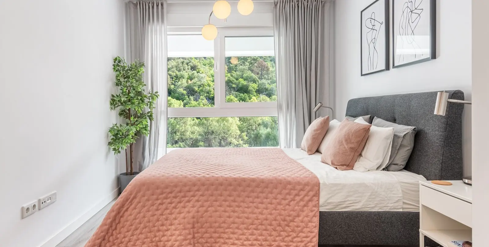 Sale of middle floor apartment in Benahavís 5