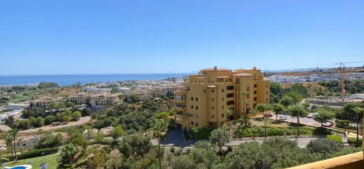 Sale of duplex in Estepona 0