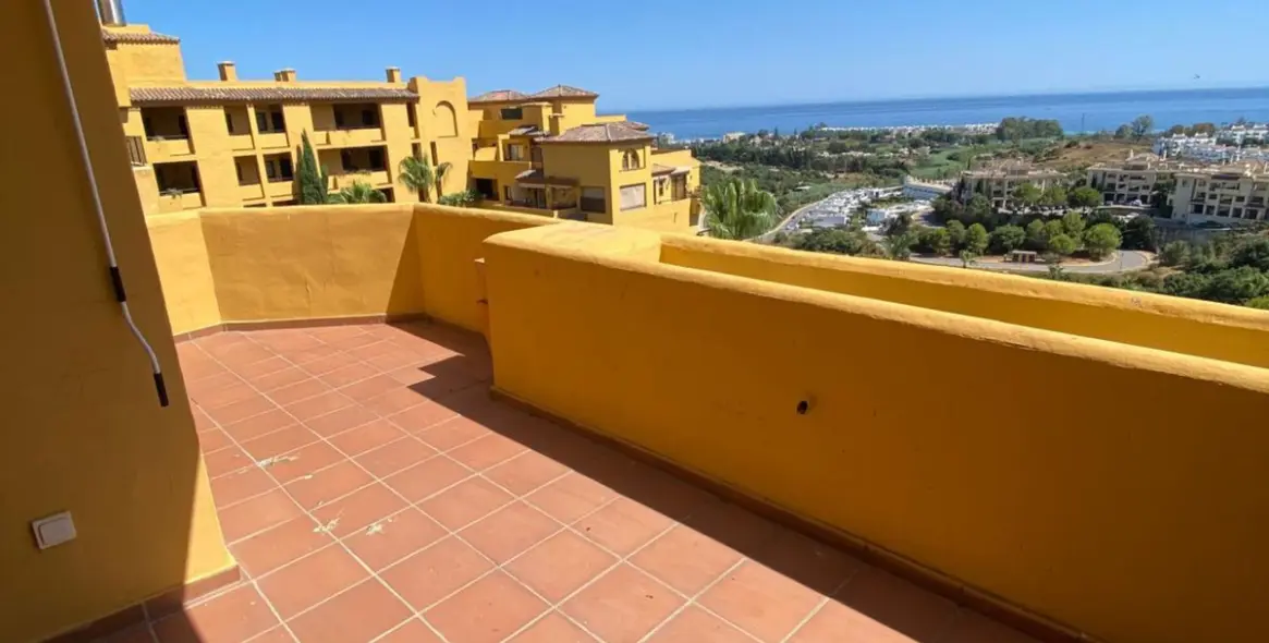 Sale of duplex in Estepona 5