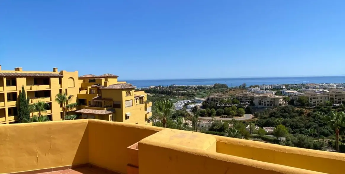 Sale of duplex in Estepona 6