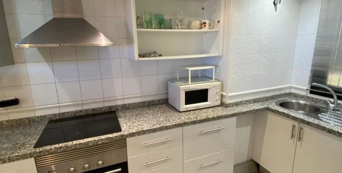 Sale of duplex in Estepona 19