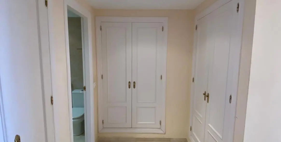 Sale of duplex in Estepona 31