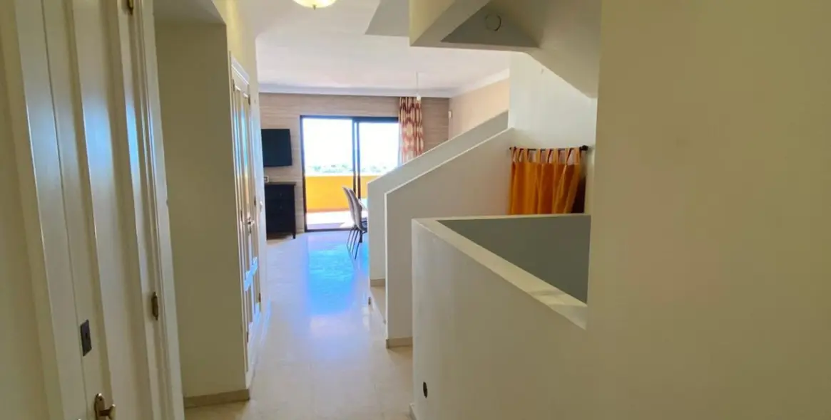 Sale of duplex in Estepona 32