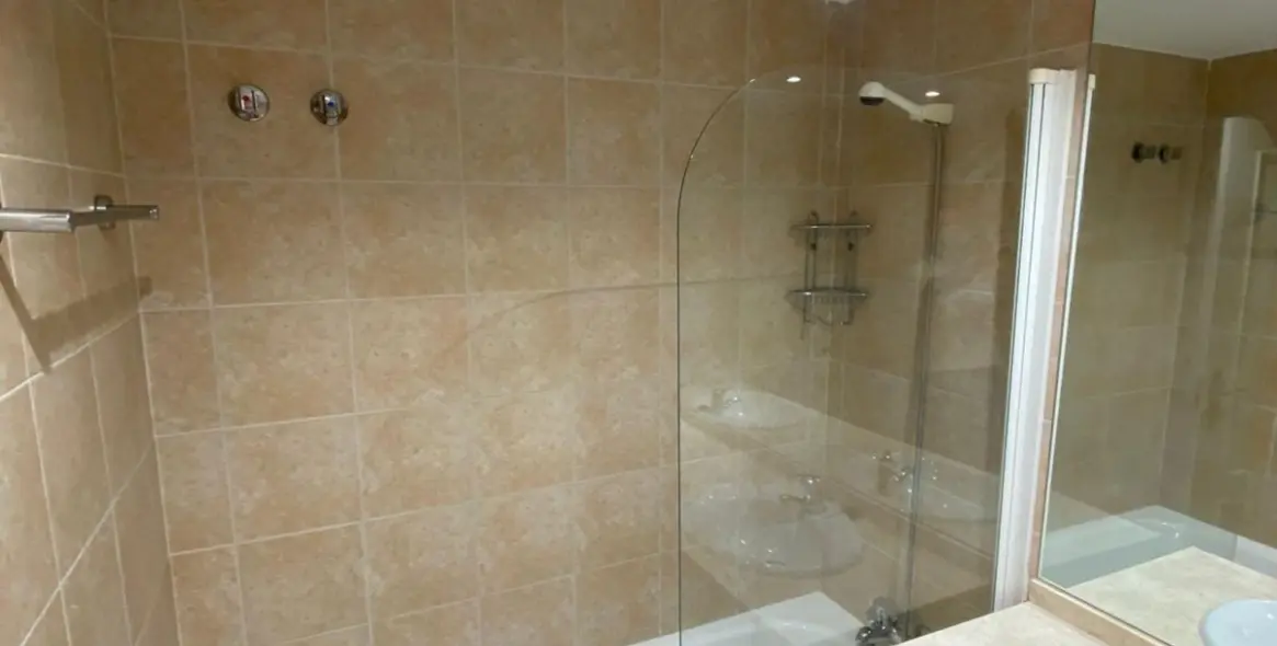 Sale of duplex in Estepona 35