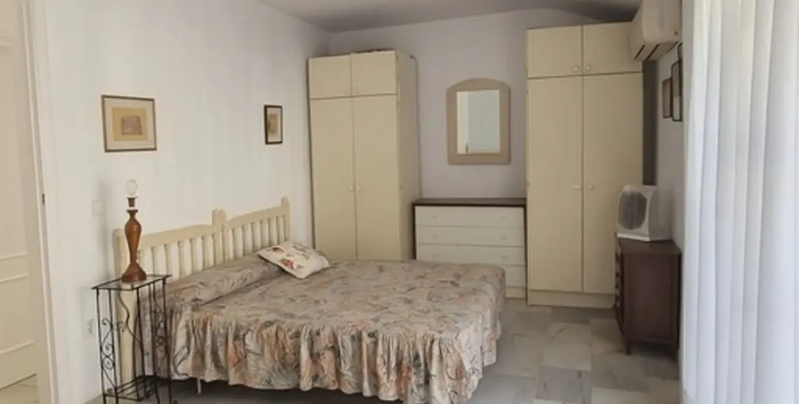 Sale of townhouse in Los Boliches 34