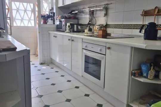 Image 4 thumb