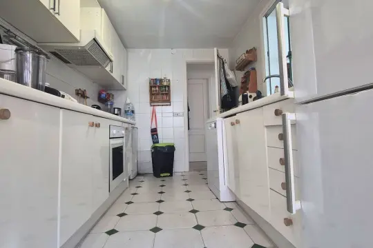 Image 6 thumb