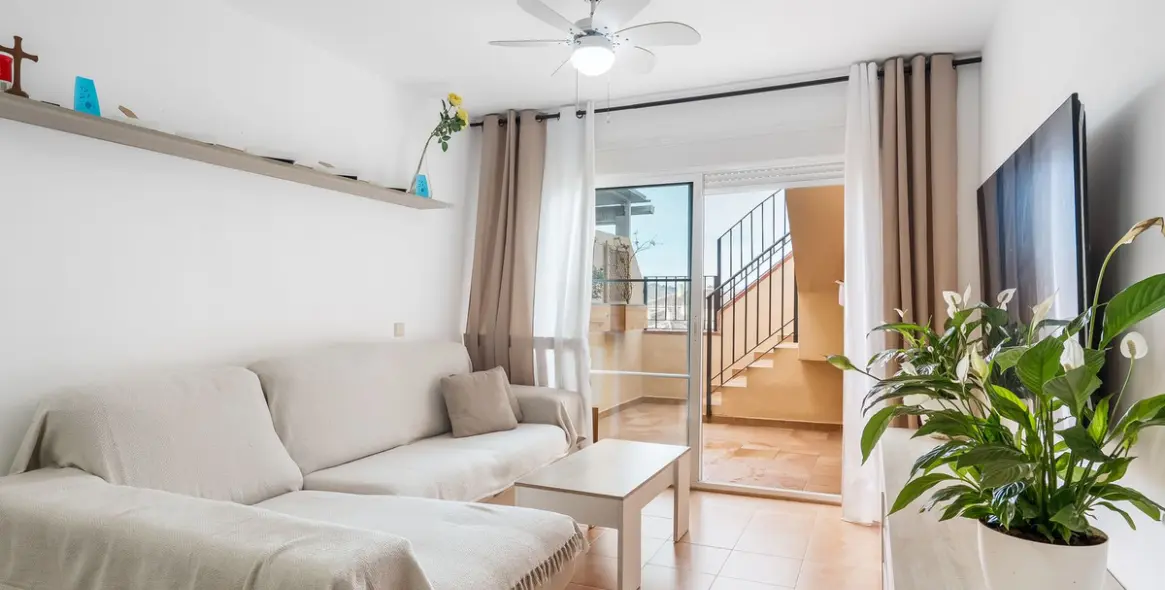 Sale of penthouse in Estepona 8