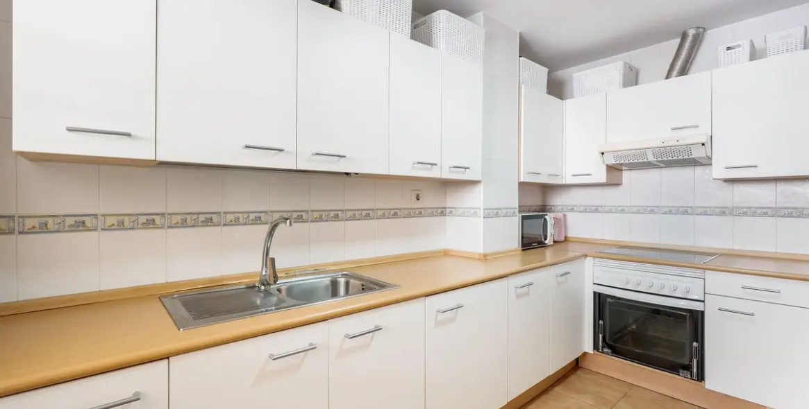 Sale of penthouse in Estepona 10