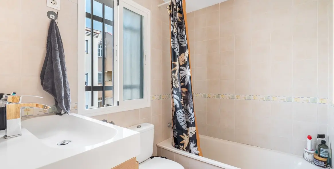 Sale of penthouse in Estepona 13