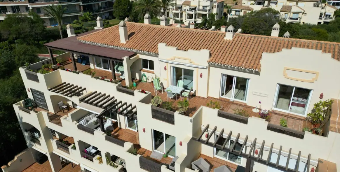 Sale of penthouse in Miraflores 5