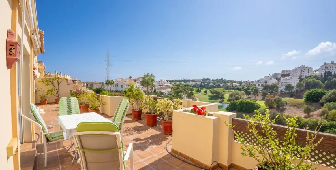 Sale of penthouse in Miraflores 8