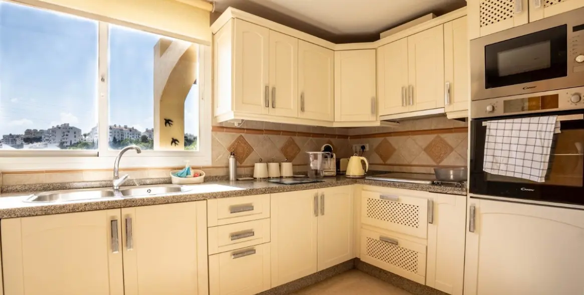 Sale of penthouse in Miraflores 24