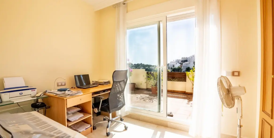 Sale of penthouse in Miraflores 31