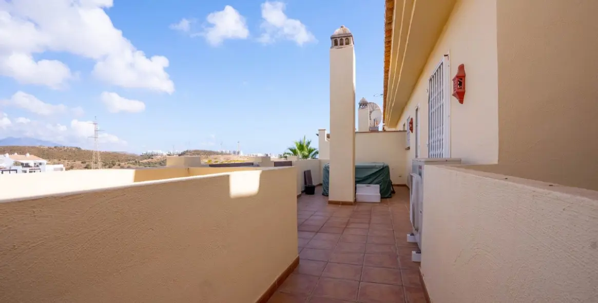 Sale of penthouse in Miraflores 34