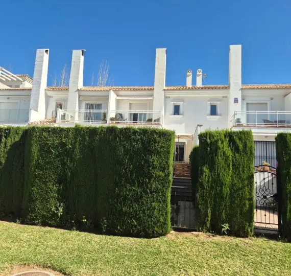 Sale of townhouse in El Hornillo