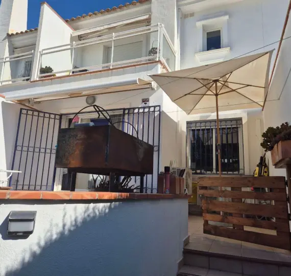 Sale of townhouse in El Hornillo