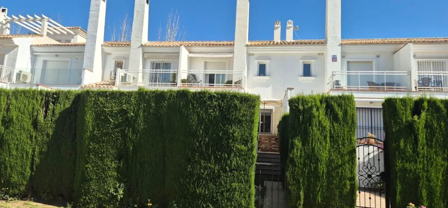 Sale of townhouse in El Hornillo 0