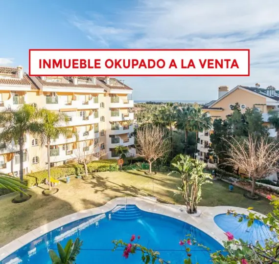 Sale of middle floor apartment in Nueva Andalucía