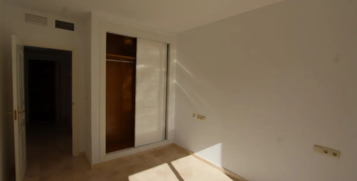 Продажа апартаментов на среднем этаже в Nueva Andalucía 10