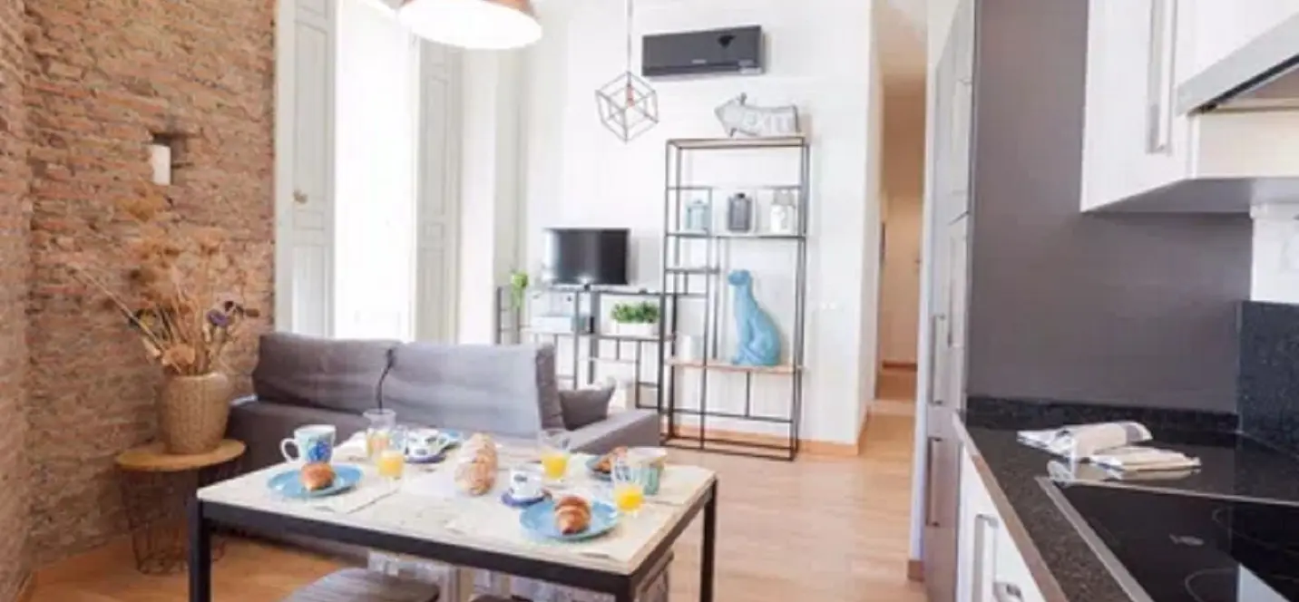 Продажа апартаментов на среднем этаже в Málaga Centro 1