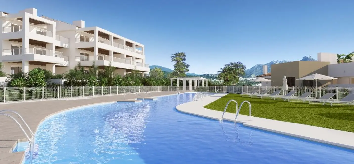 Sale of ground floor apartment in Benahavís 0