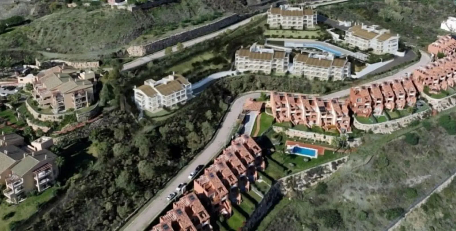 Sale of ground floor apartment in Benahavís 20