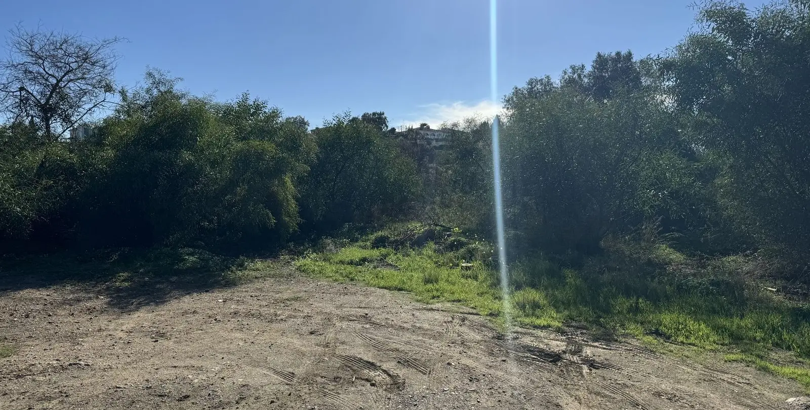 Sale of residential plot in Elviria 4