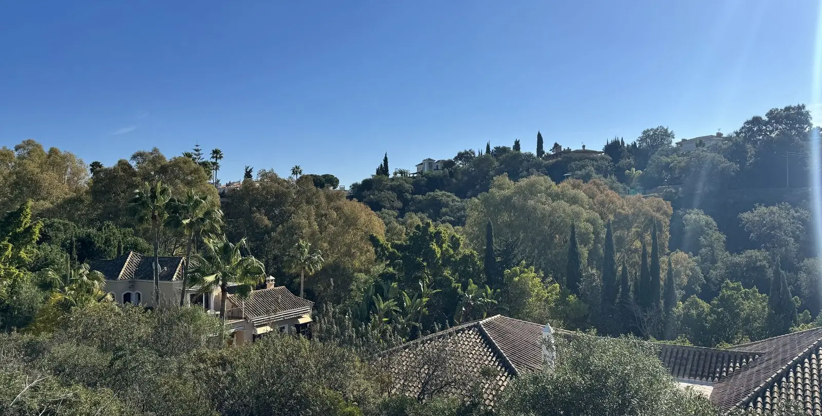 Sale of residential plot in Elviria 7