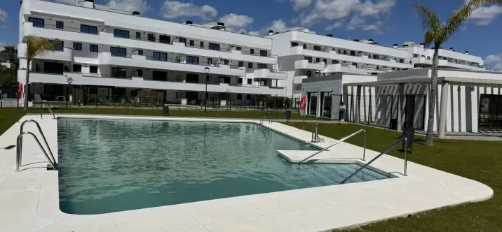 Sale of penthouse in Selwo 0