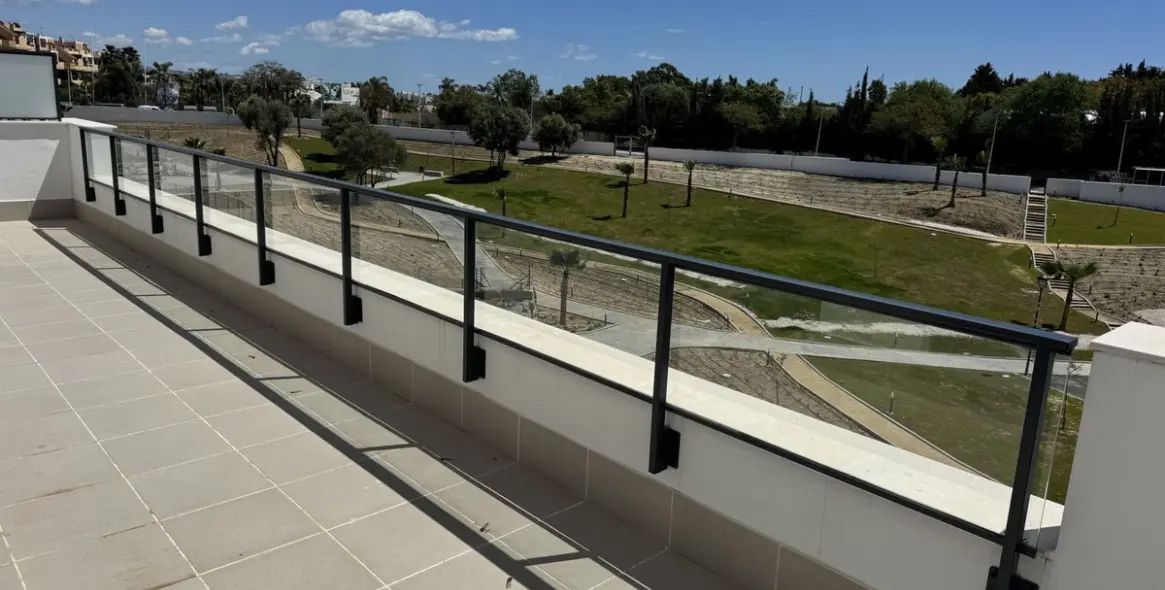 Sale of penthouse in Selwo 7